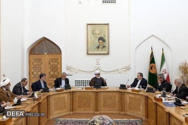 ضرورت نگاه ملی به مقوله زیارت/ امام رضا (ع) محور هدایت، آرامش و انسجام ملت ایران است