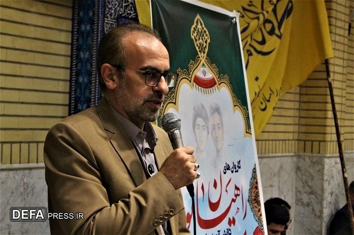 فرهنگ ایثار و شهادت آمیختگی عمیقی با آموزش و پرورش دارد