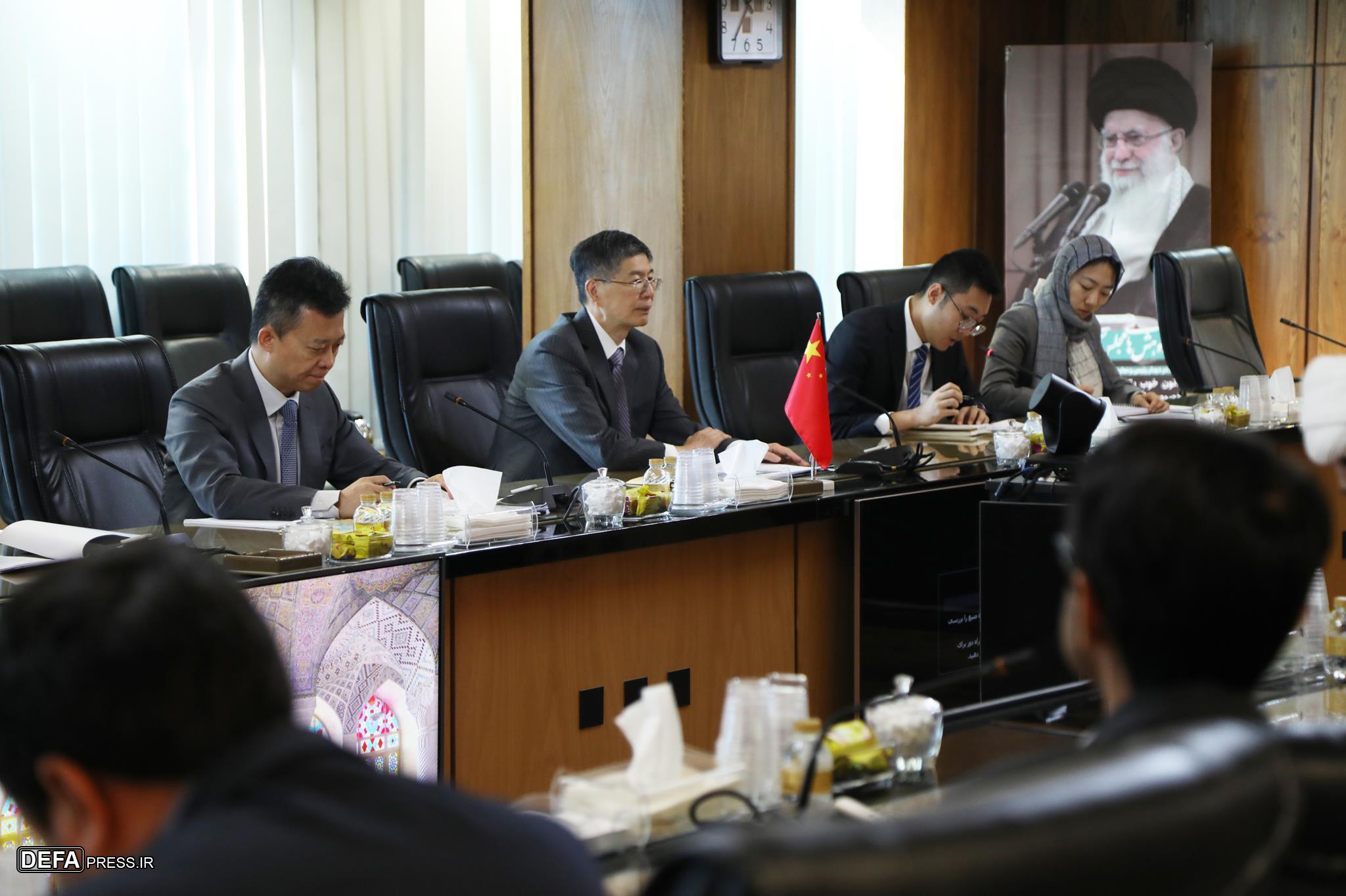 نگاهداری: تجربیات حکمرانی ایران و چین به اشتراک گذاشته شود