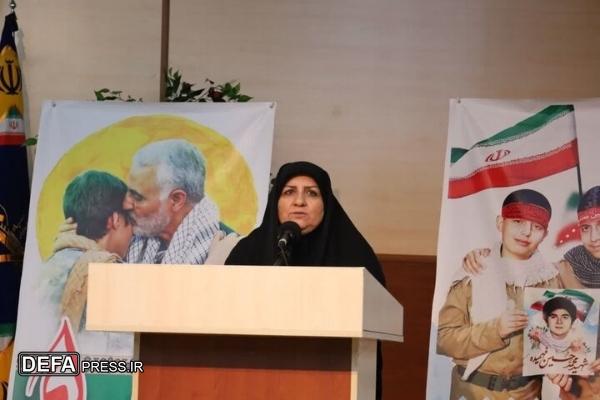 آینده روشن ایران اسلامی با الگوپذیری از شهیدان رقم میخورد