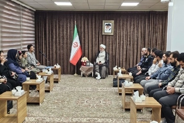 ارتقای مطالعه و فرهنگ کتاب‌خوانی از دوران کودکی ترویج شود