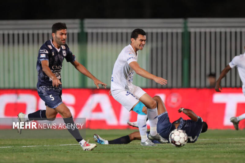 ثبات در خط دفاعی استقلال شکل گرفت