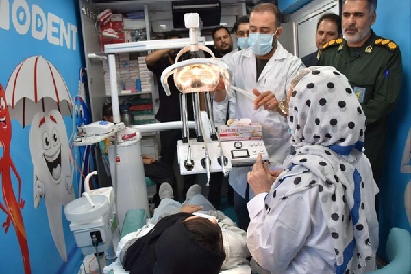 خدمات دندانپزشکی رایگان به مردم محروم نایسر سنندج ارائه شد