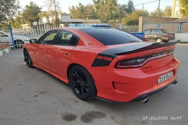 خودرویی با سرعت ۲۲۰ کیلومتر در آزادراه قم +عکس