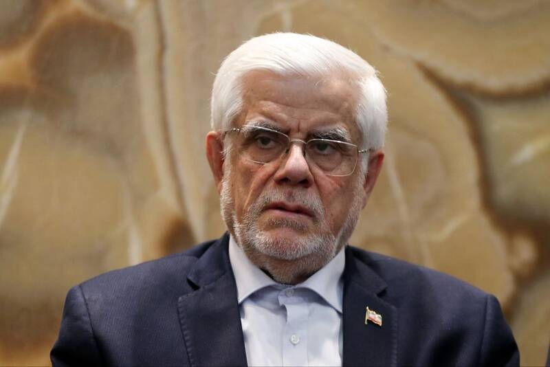 عارف: مسئولان اختلافات را در تریبون‌ها مطرح نکنند