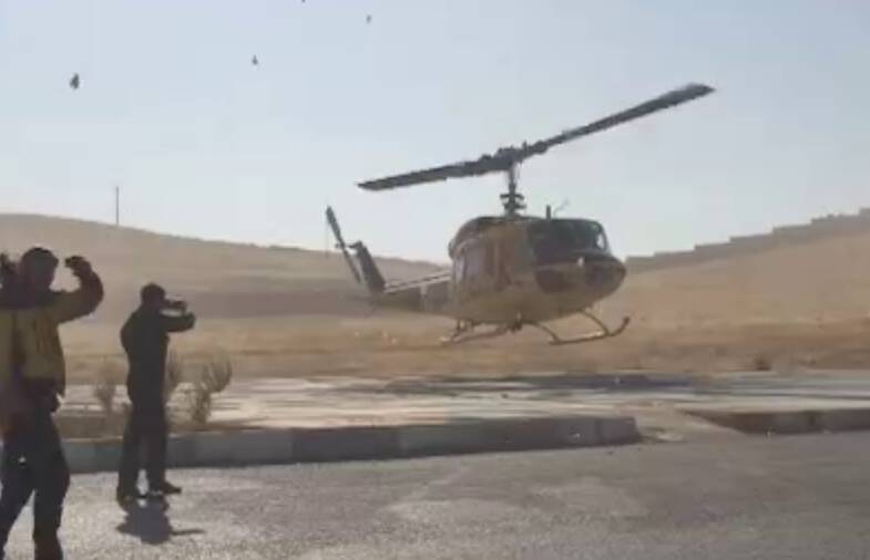 فیلم/ انتقال ٧ مصدوم حادثه سقوط بالگرد هلال احمر به مراکز درمانی