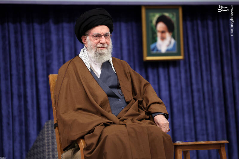 نقطه‌زنی مقام معظم رهبری پس از درگیری ۱۲ روزه/ از رسانه‌درمانی آن وزیر تا رسانه‌تراپی این نماینده!