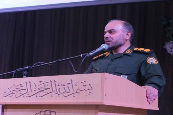 پیشکسوتان ارتش، یادگاران ایمان و ایثار در روزهای سخت انقلاب و دفاع مقدس‌اند