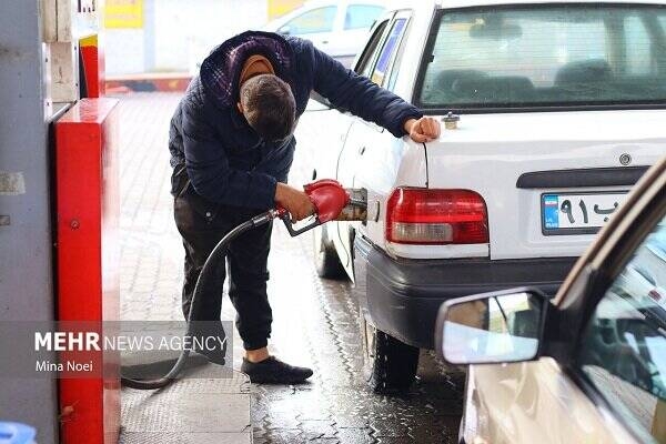 ۶۰ لیتر سهمیه بنزین آبان شارژ می‌شود