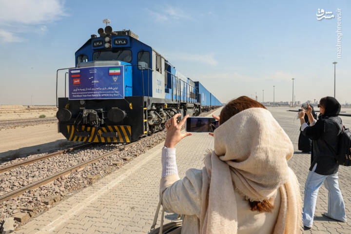 عکس/ ورود اولین قطار باری برنامه‌ریزی شده از روسیه به آپرین