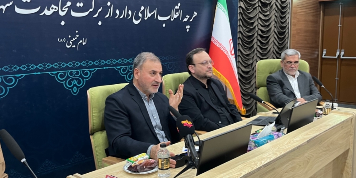 پیام‌آوران ایثار پلی میان نسل‌های گذشته و آینده/ نشست وبیناری معاونین فرهنگی و آموزشی استان‌ها و رؤسای دفاتر پیام‌آوران برگزار شد