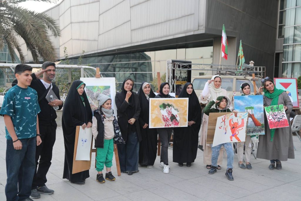 درخشش هنر دانش آموزی در موزه دفاع مقدس/ رویداد «کوچه شهر ایران» با محوریت اتحاد مردم ایران برپا شد