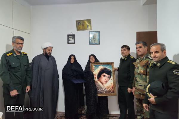دیدار مسئولان نیرو‌های مسلح خراسان شمالی با خانواده شهدا+ تصاویر