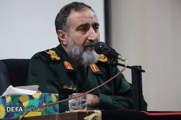 عزت و آزادی امروز را مدیون شهدا هستیم