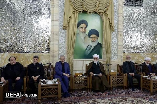 خدمترسانی به نام امام رضا (ع)، محبت اهلبیت را در دل مردم ریشهدار میکند/ فعالان اقتصادی افسران جنگ اقتصادی هستند