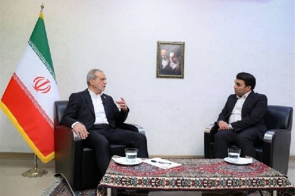 از دستاورد‌های سفر پزشکیان به کردستان اختصاص ۲۵ همت برای توسعه زیرساخت‌ها بود