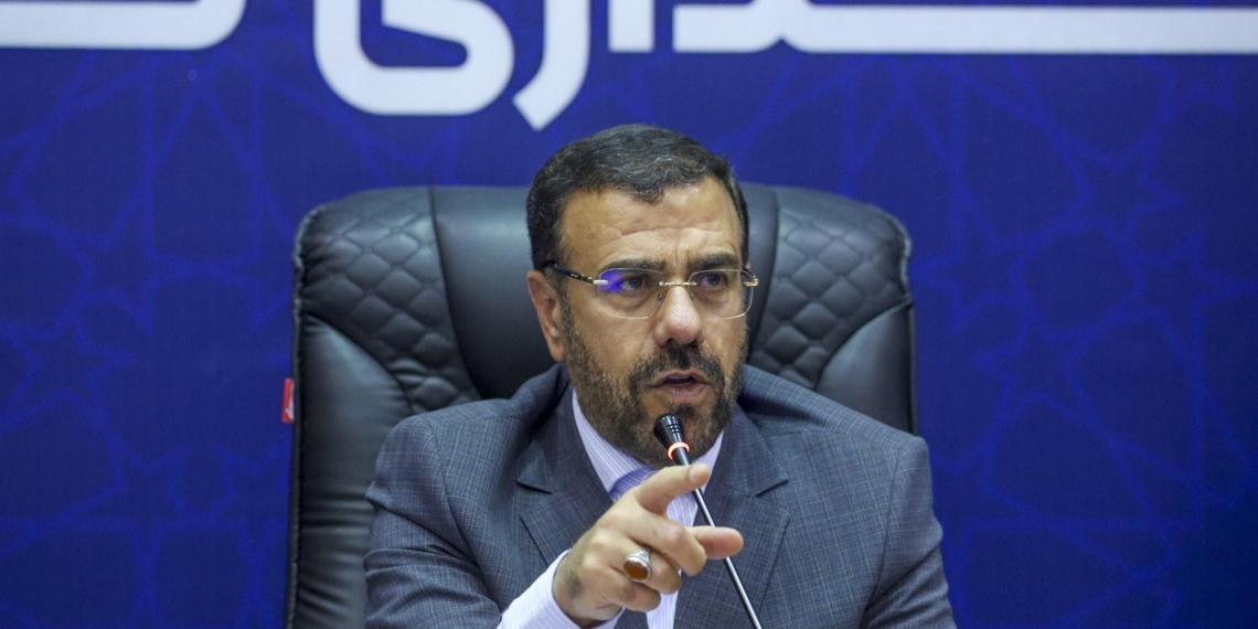 استاندار فارس: تحقق اهداف فرهنگی و اجتماعی در گرو ترویج فرهنگ کتاب و کتابخوانی است