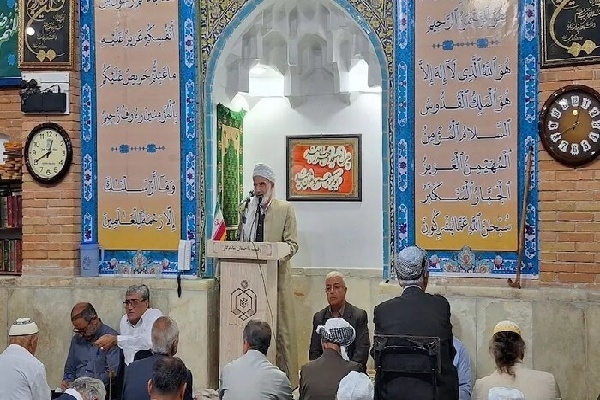 امام‌جمعه سنندج: سفر رئیس جمهور به کردستان دستاورد‌های مثبتی برای استان داشت