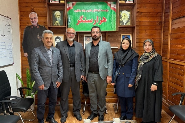 بازدید یک استاد دانشگاه از استودیو هزارسنگر آمل