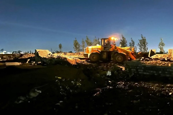 تخریب ۲۰ بنای غیرمجاز در چمستان با دستور قضایی