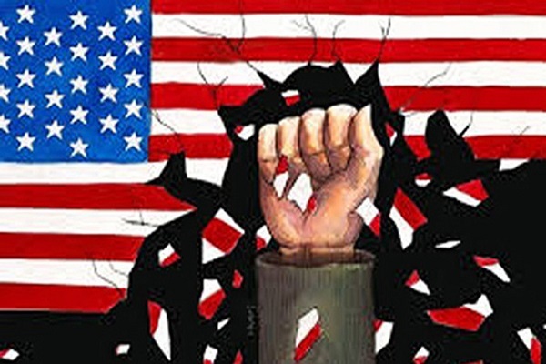 توشه راه؛ معنویت، سلاح مهارناپذیر مبارزه با استکبار