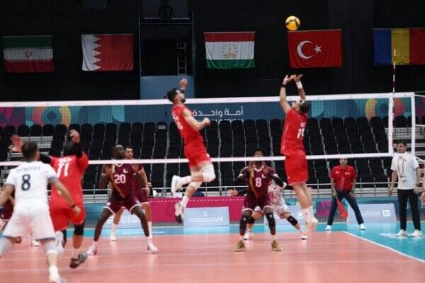 پیروزی قاطع والیبال ایران مقابل قطر