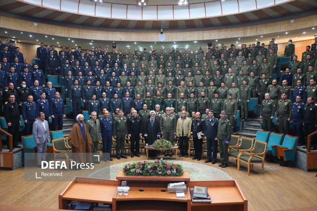 برگزاری مراسم گرامیداشت هفته پژوهش و فناوری در دافوس ارتش