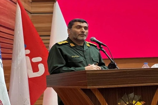 سپاه و بسیج در کنار مجموعه‌های خصوصی و دانش‌بنیان هستند