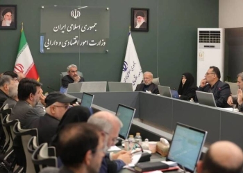 واگذاری سهام دولت در ۳ بانک بورسی مشروط شد