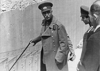 پهلوی حقیقت سقوط رضا شاه را پنهان می‌کرد چون مایه سرشکستگی بود!