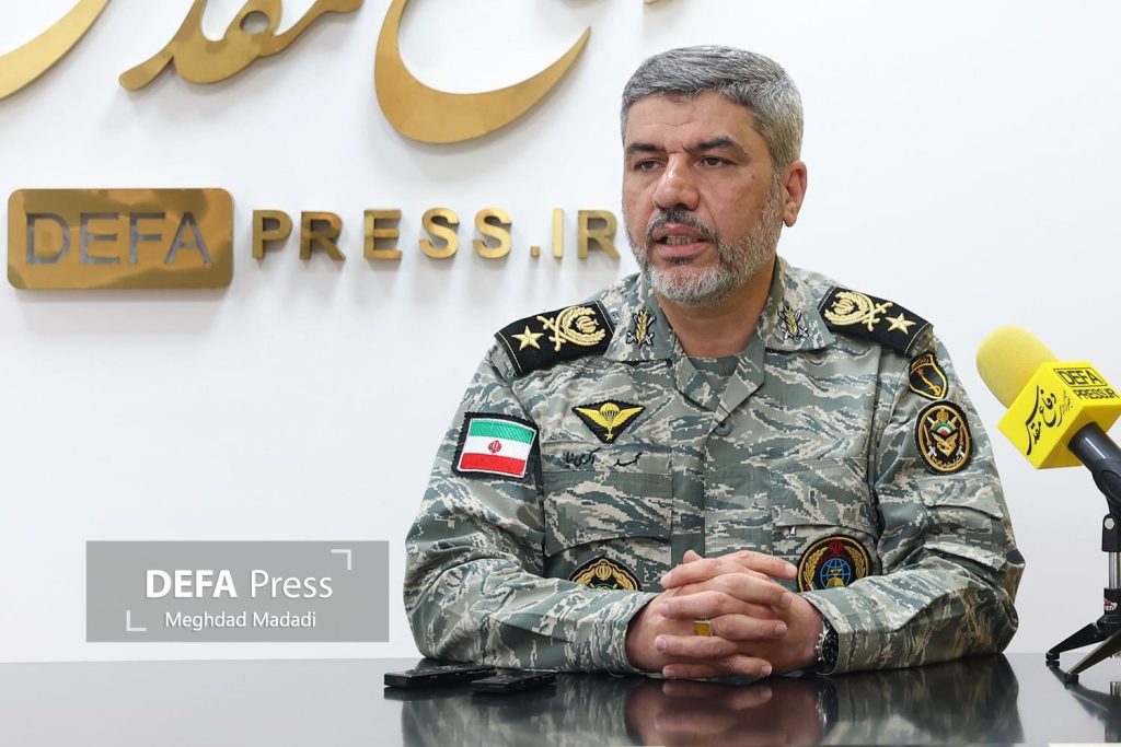 امیر اکرمی نیا: آمادگی‌های رزمی و تجهیزاتی خود را افزایش دادیم/همکاری‌های ارتش و سپاه عمیق است