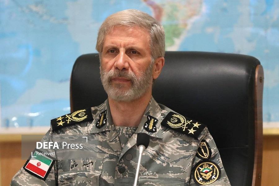 قدردانی سرلشکر حاتمی از رسانه ملی